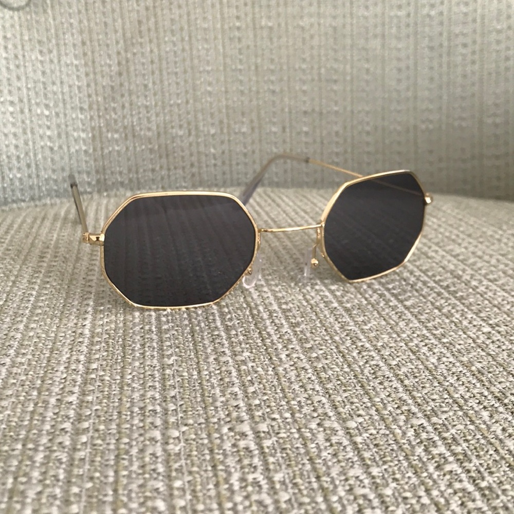 Hexagonal Sunglasses 🕶